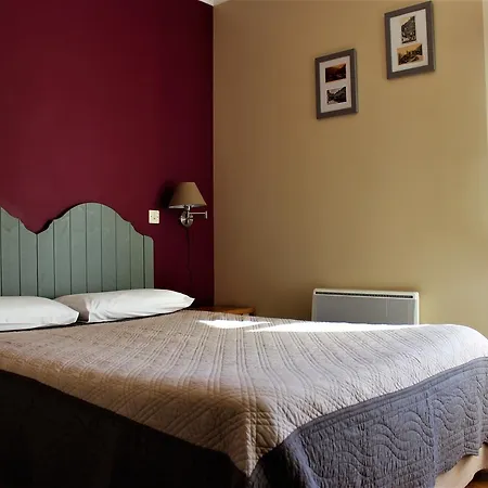 Burlatis מלון 2*